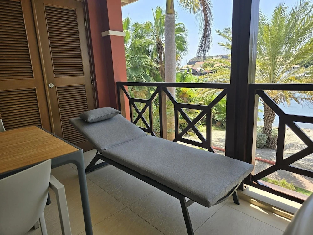 Holiday Home by Sea Willemstad Pool