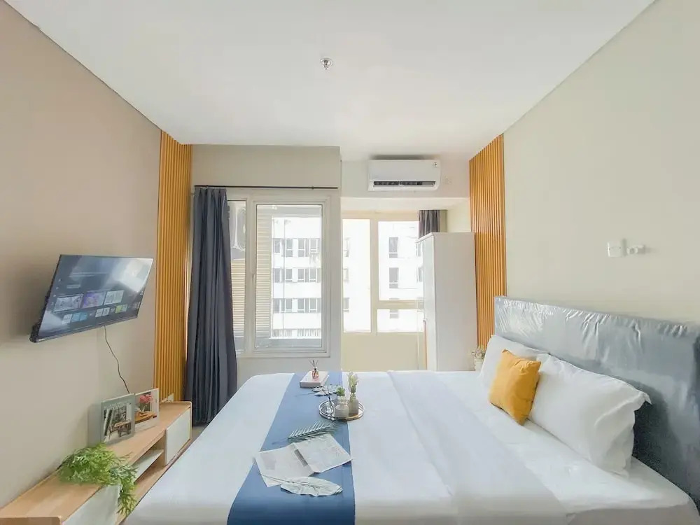 Comfy Studio At Nifarro Park Apartment