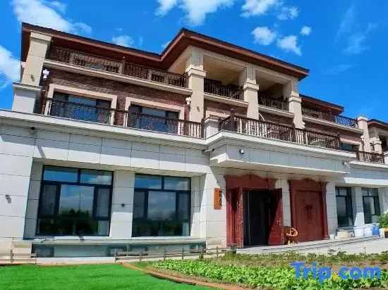 Orange Persimmon Plain Homestay