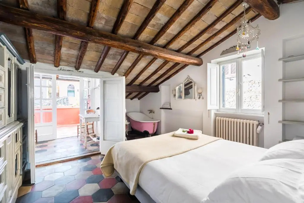 Scala Lovely Terrace Apartment