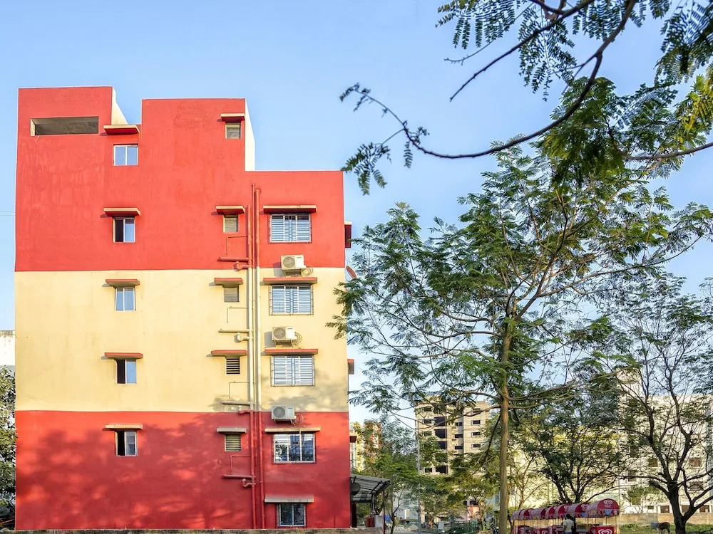 OYO 11360 Western Enclave
