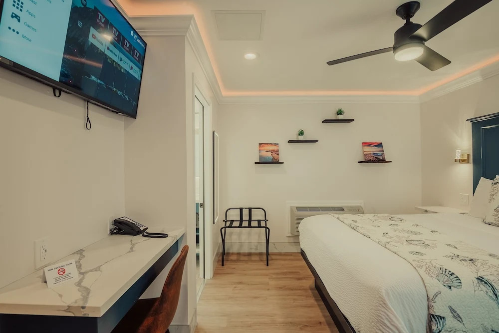 Blufftop Inn & Suites - Wharf/Restaurant District