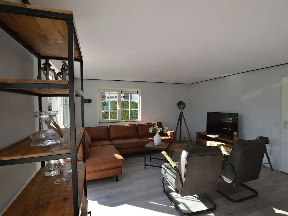 Luxuriously Furnished House With Sauna and Hot Tub Near the Efteling