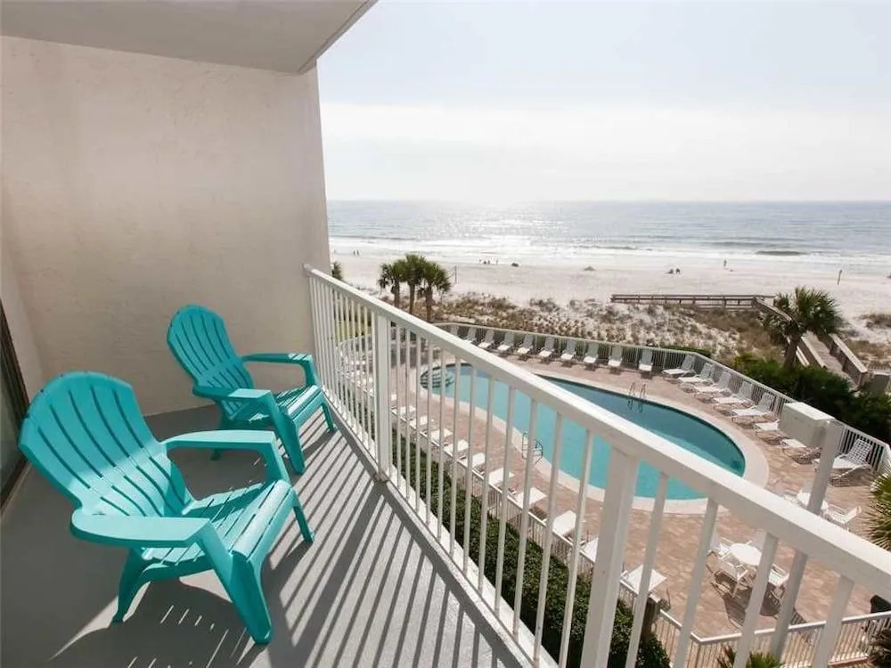 Seaside Beach & Racquet 3401 - 3 Br condo by RedAwning