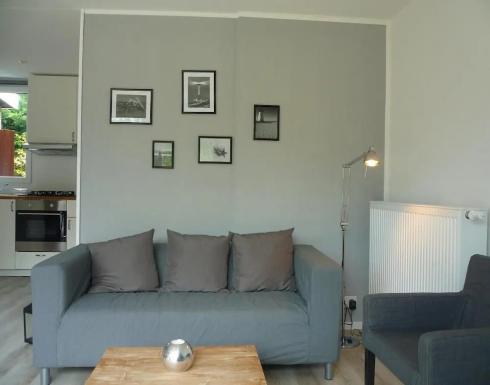 Cosy Holiday Home Near Beach