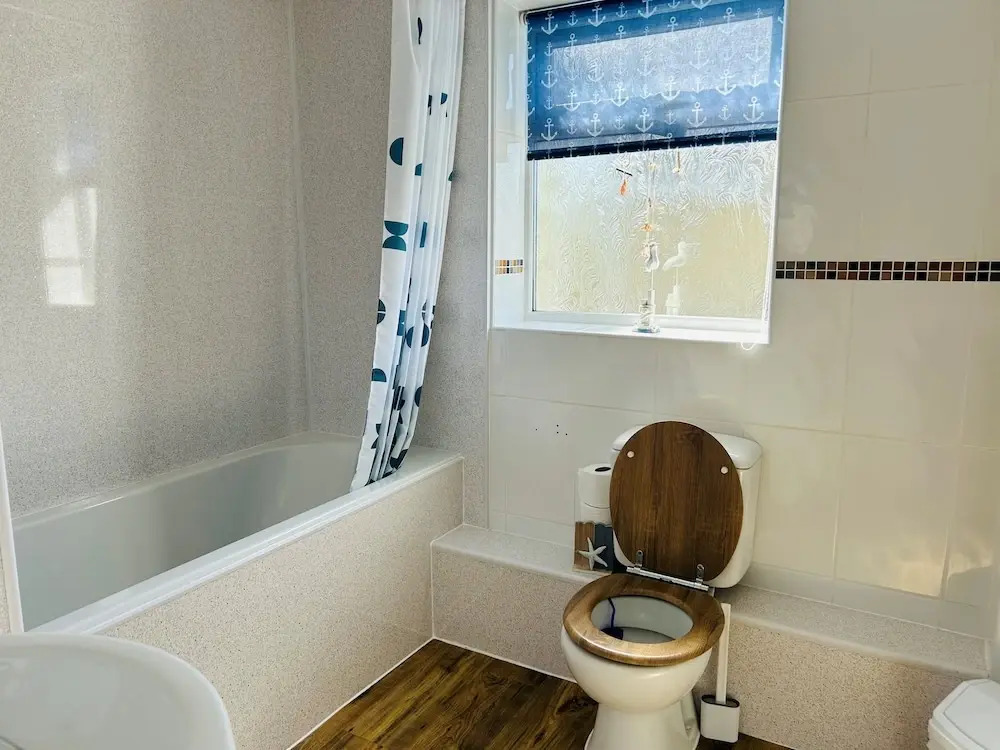 Bungalow by the Beach, Sleeps 6, Snowdonia, Wales