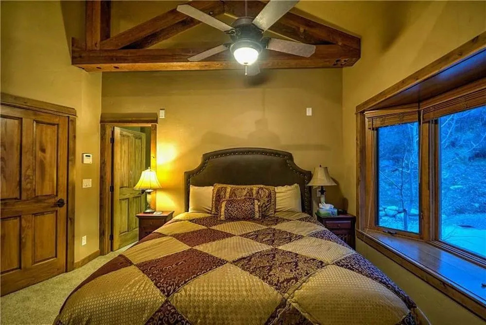 Eagles Nest Chalet
