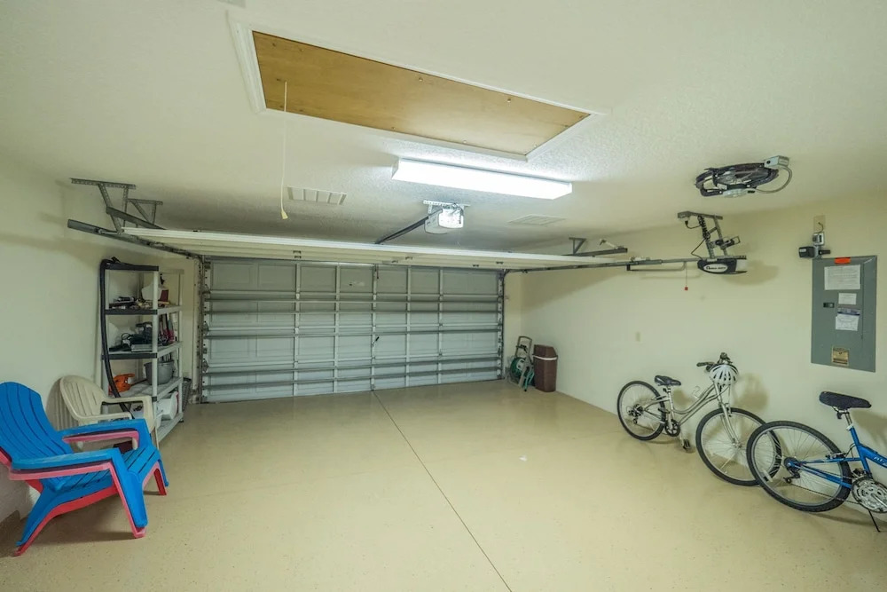 Gayle Mill Drive 1384 by White Pelican VR
