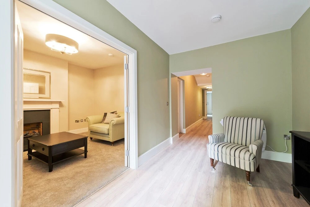 Central Apartment Camden Street
