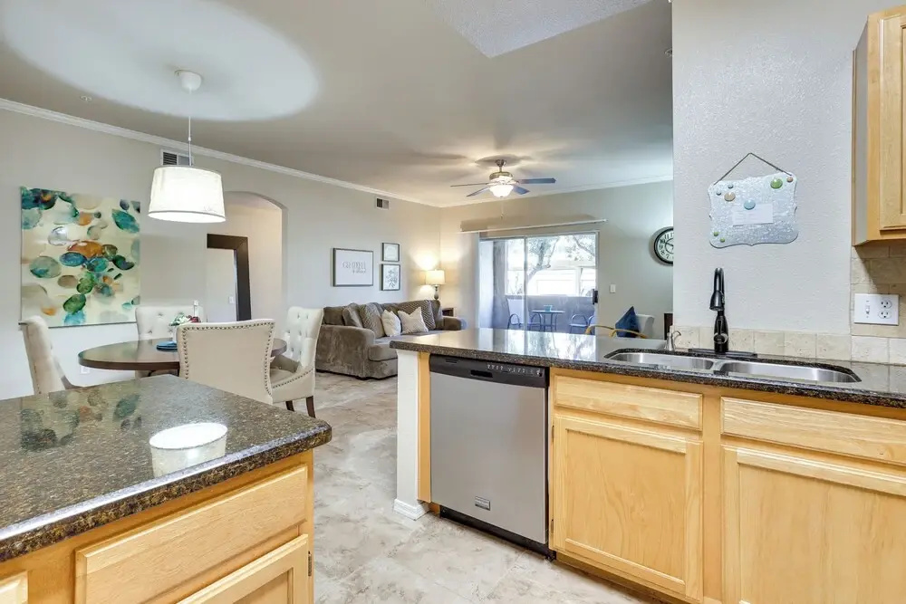 Walk to Papago Park: Central Phoenix Condo