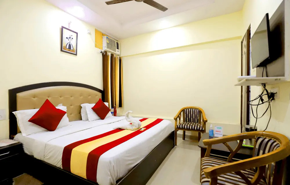 Hotel Anand Harkipauri by Perfect Stayz