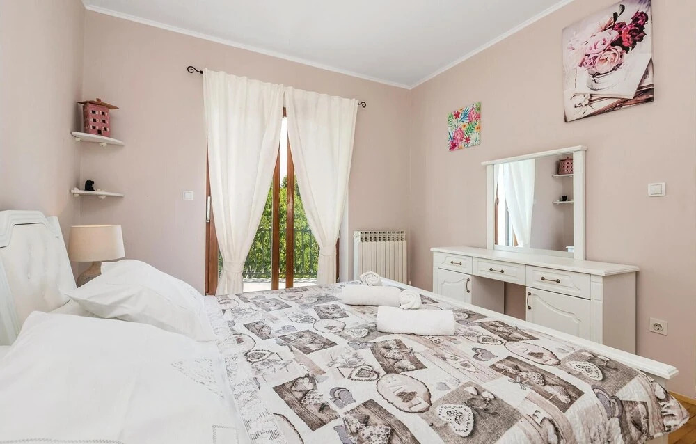Beautiful Home in Matulji With Wifi and 3 Bedrooms