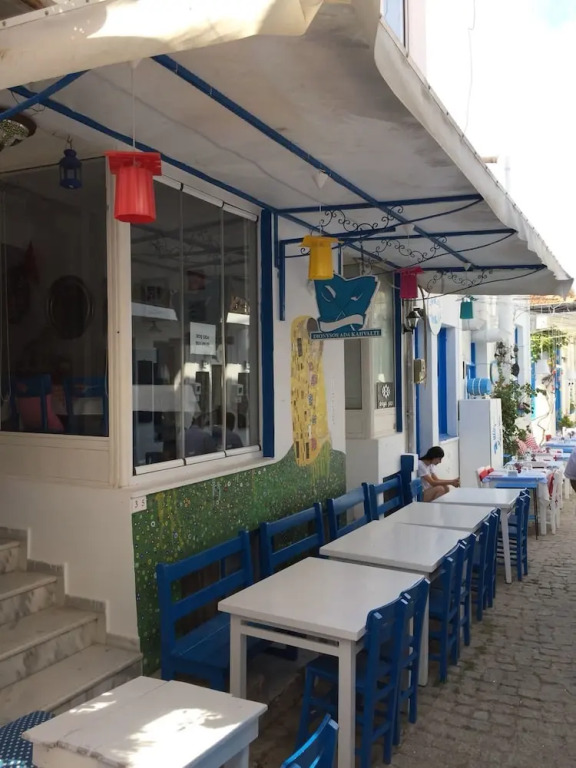 Dionysos Hotel