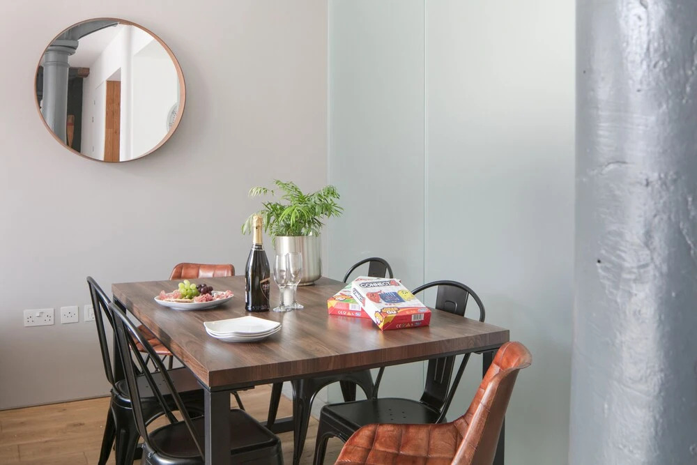 Plymouth Luxurious Apartment