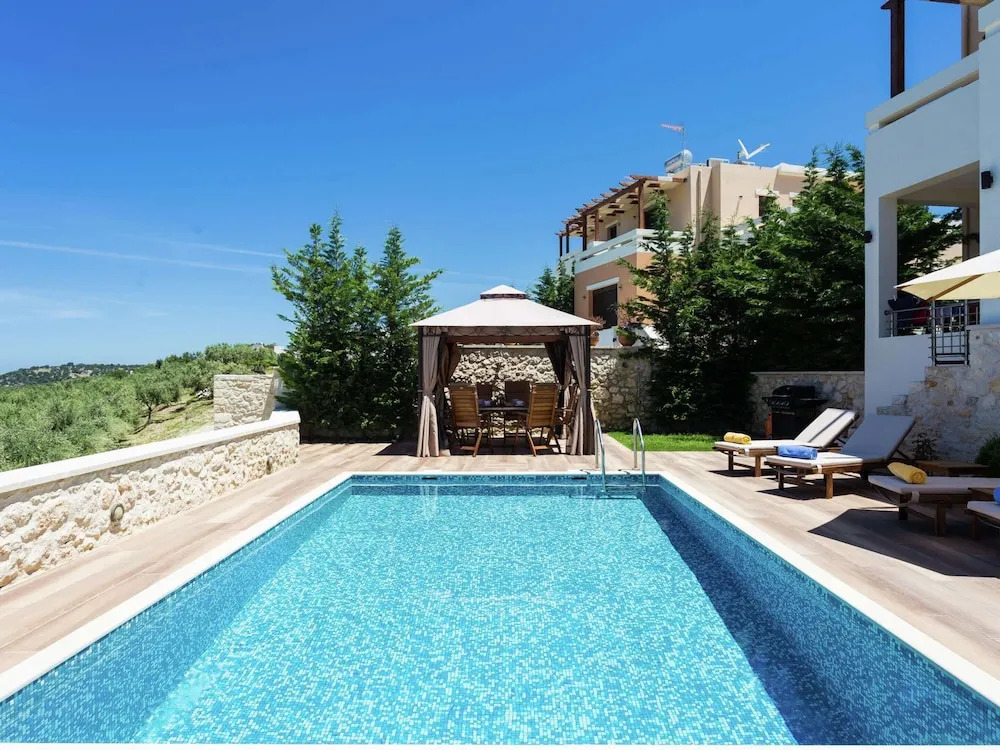 Villa with Private Pool near Sea & Arkadi Monastery on NW Coast