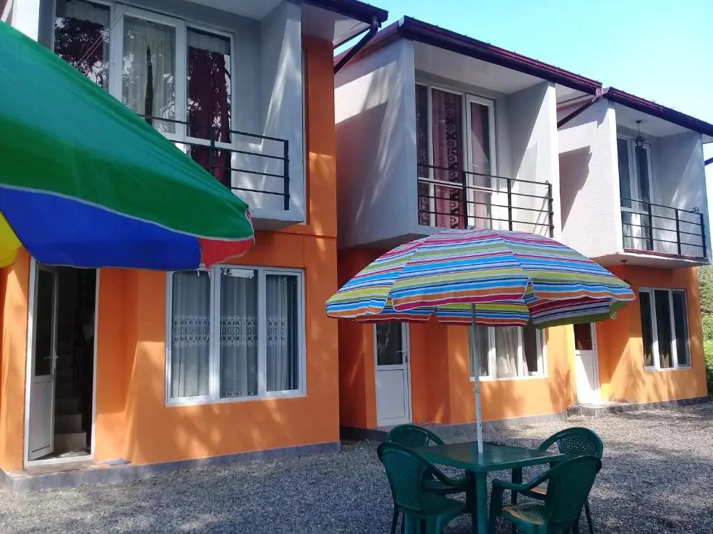 Twin Cottages