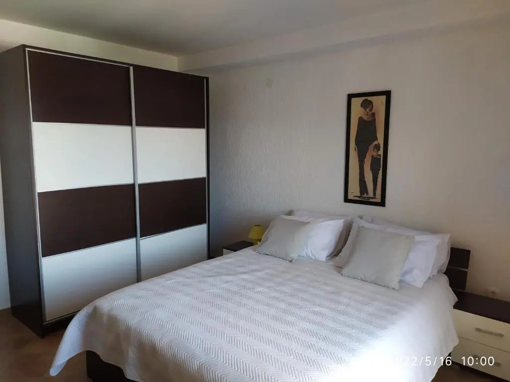 Apartments and room Suza