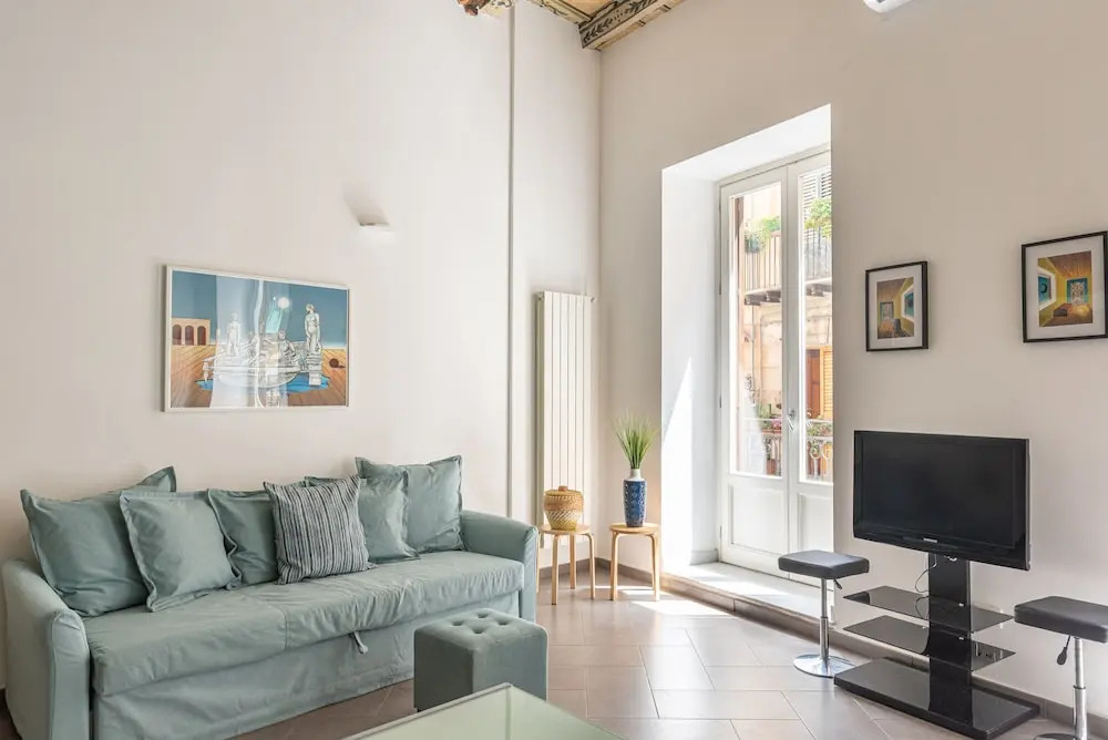 Metam Apartment in the City Center by Wonderful Italy