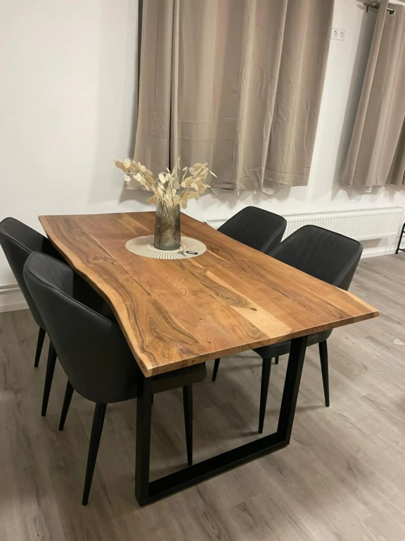 Giulias Budget Haus