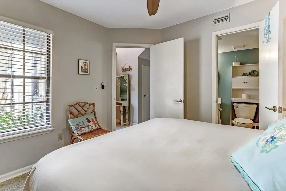 Secluded Cottage Like Home Close to Beach Access and One Street Away From Ocean by Redawning