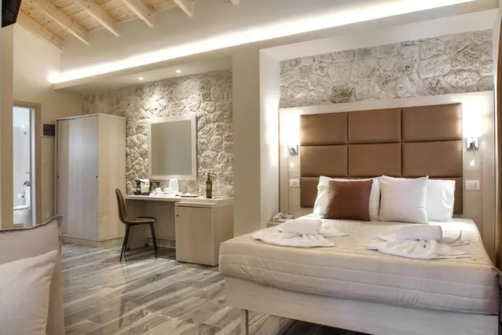 Porto Demo Hotel