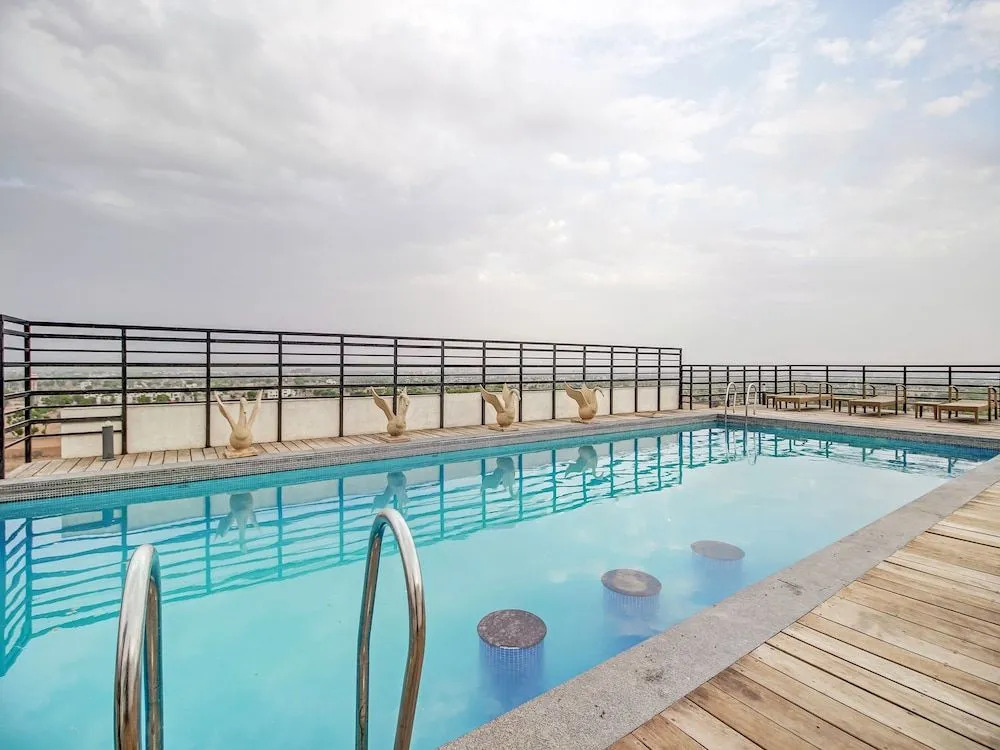 Oyo 43979 Hotel Urbanite