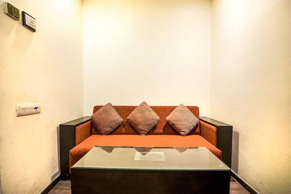 Stallen Suites Nehru Place by FabHotels
