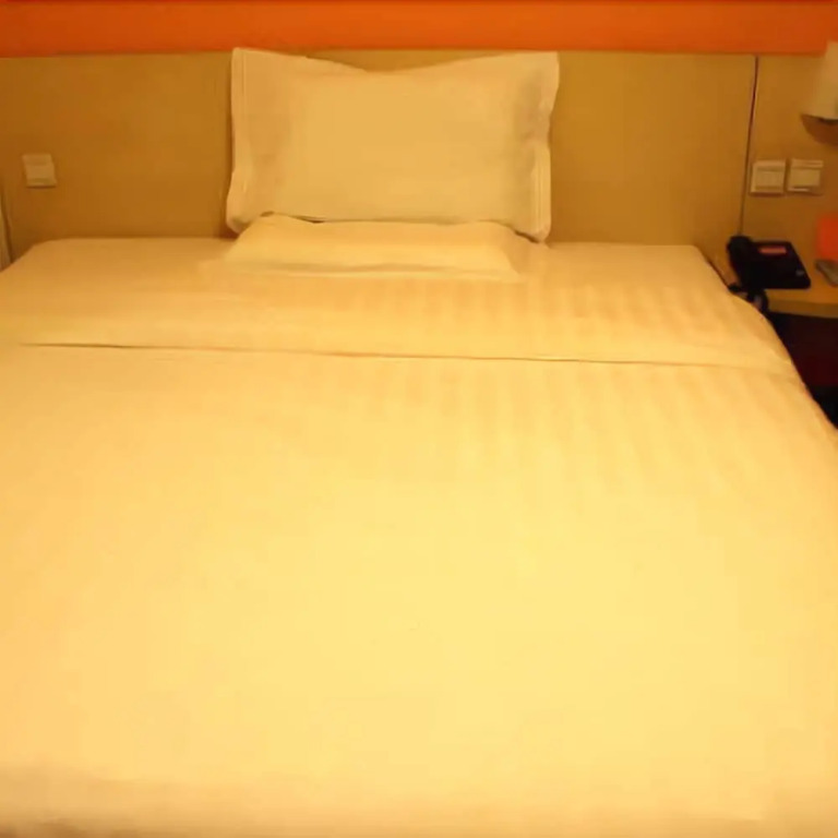 7 Days Inn