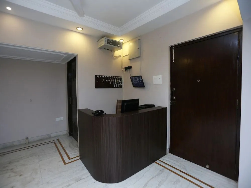 Oyo 19855 B S Guest House