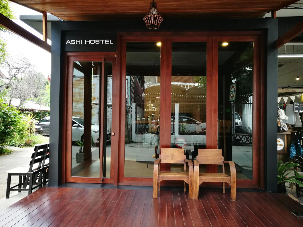 Ashi Poshtel