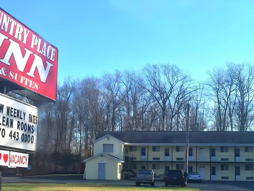 Country Place Inn And Suites