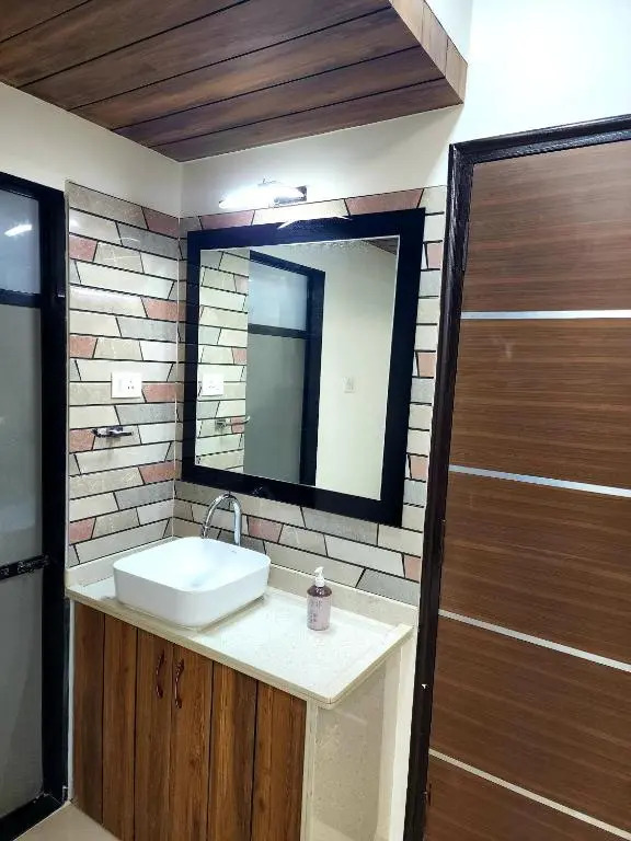Sapphire Service Apartment