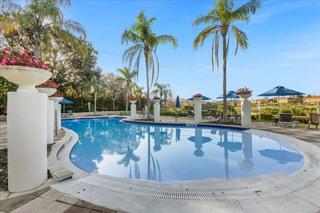 3 Bedrooms 25 Bathrooms Encantada 3122 Yl