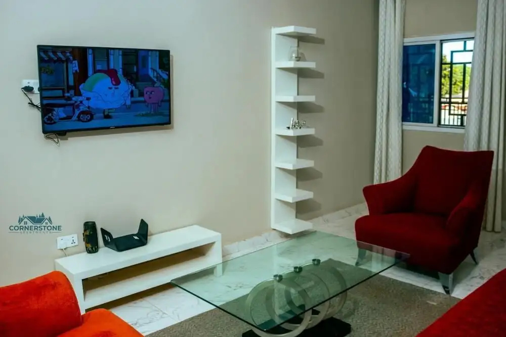 CORNERSTONE APARTMENTS