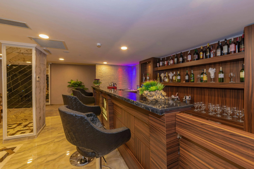 Vision Deluxe Hotel