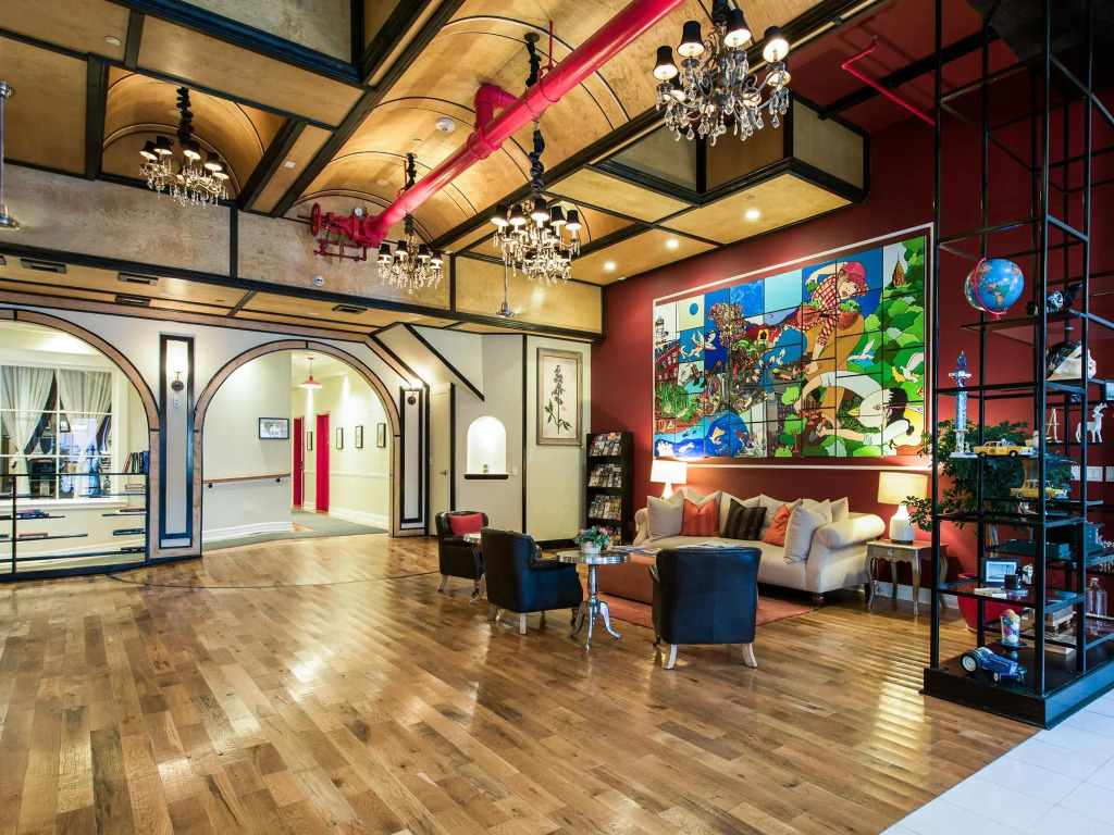 The Box House Hotel