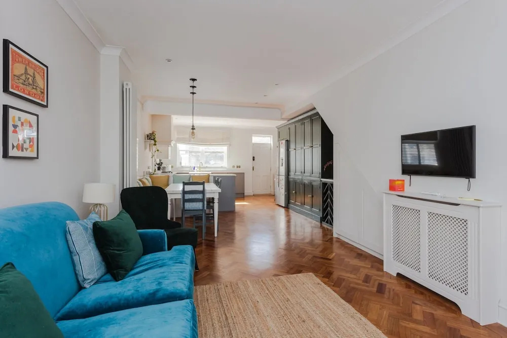 Newly Refurbished 4 Bedroom House in East London