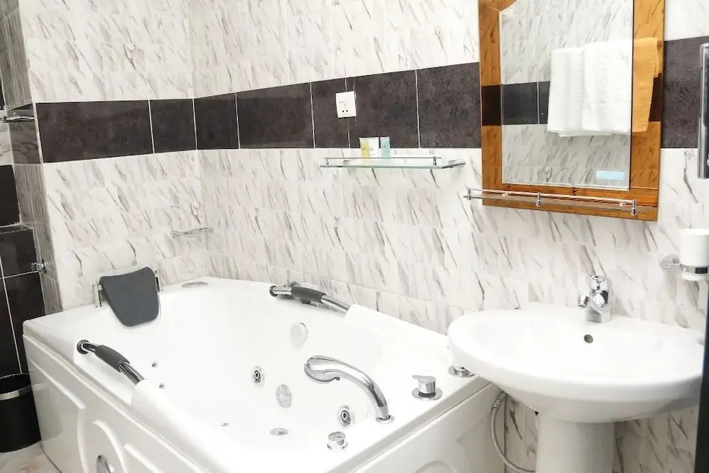 Clen Phil Hotels and Suites