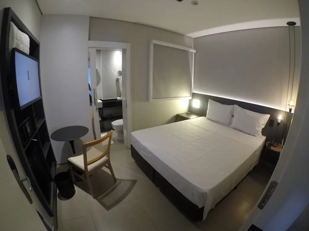 LA HOTEL VOTUPORANGA