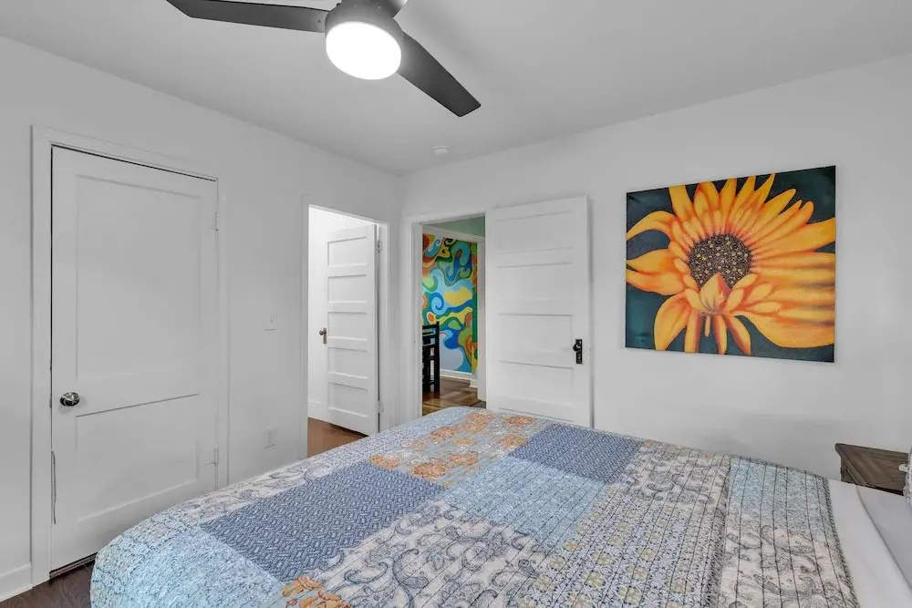 Relax And Unwind In The Heart Of Fayetteville 2 Bedroom Home