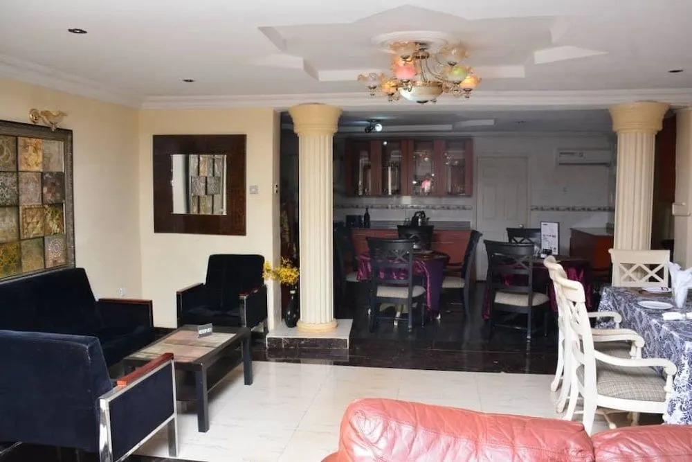 Princess Paradise Suites