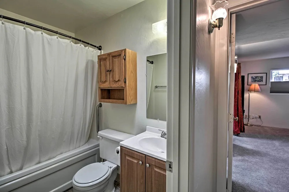 Green Valley Townhome w/ Patio & Resort Amenities