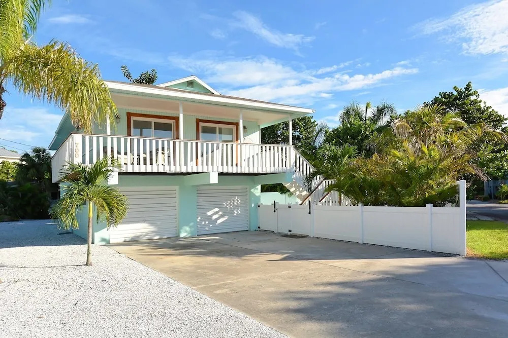 Tarpon Pointe 2 Bedrooms 2 Bathrooms Home