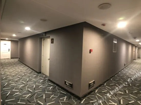 Ailuo Concept Hotel