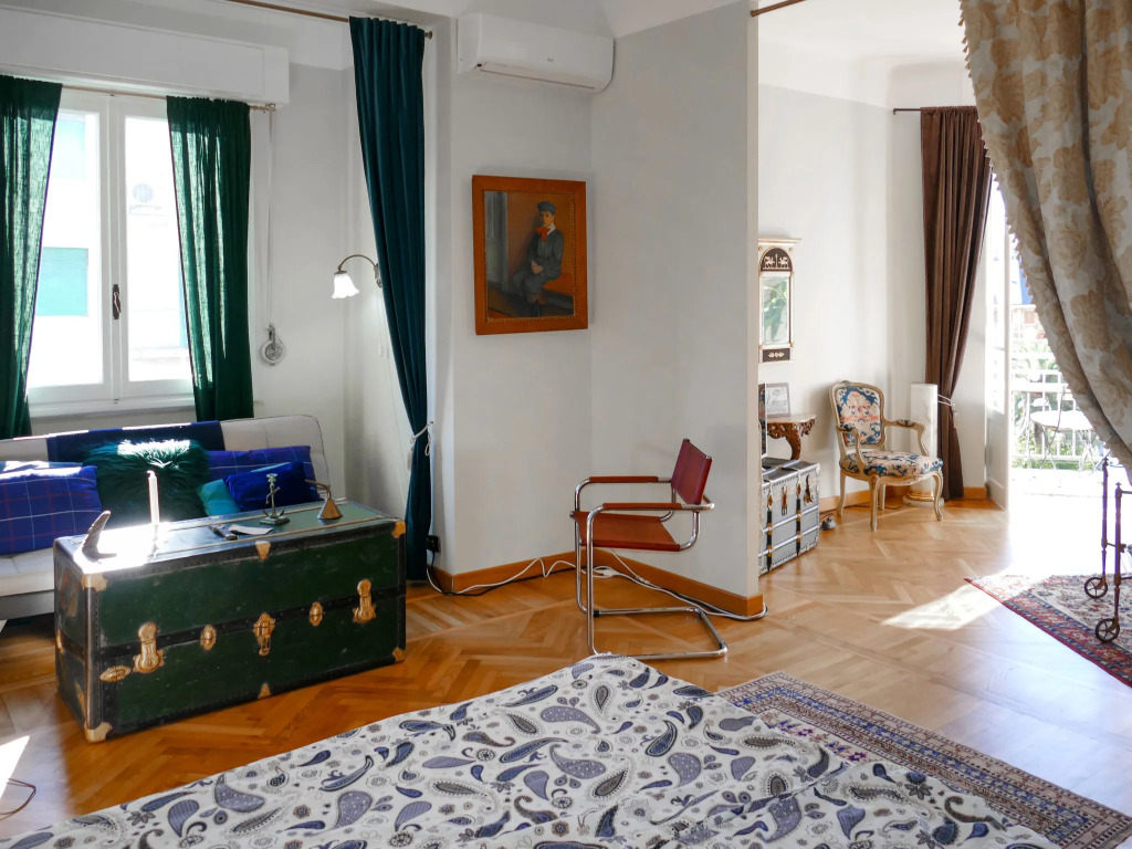Finnesh House