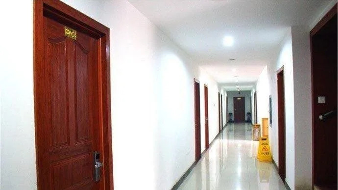 Fengze Hotel