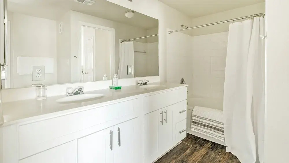 Landing Apartments Houston Southbelt