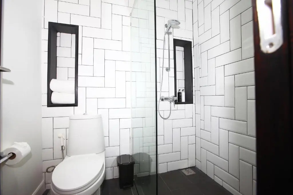 Blu Monkey Hub and Hotel Phuket Town- Free All Day Coworking space