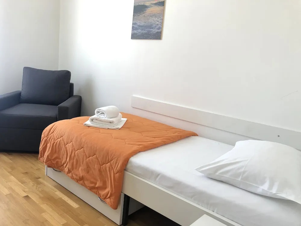 Rooms Dr. Franjo Tuđman - Hostel