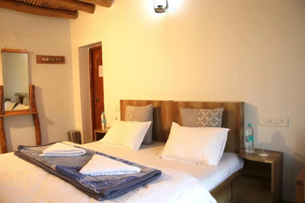 1 BR Boutique stay in Shanti Stupa Rd Leh,, Leh, by GuestHouser (3FFE)